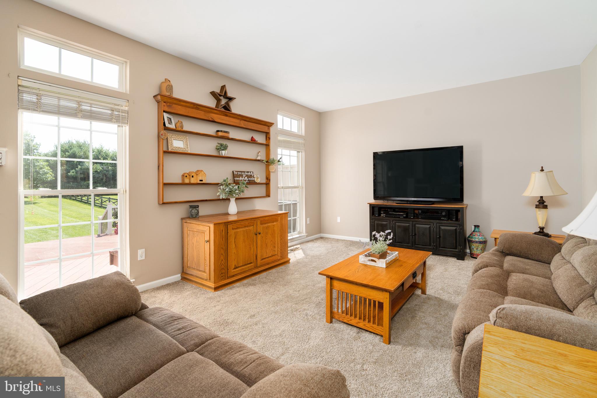 64 Manor Circle Elkton, MD 21921 - Photo 7 of 23 Family room off kitchen