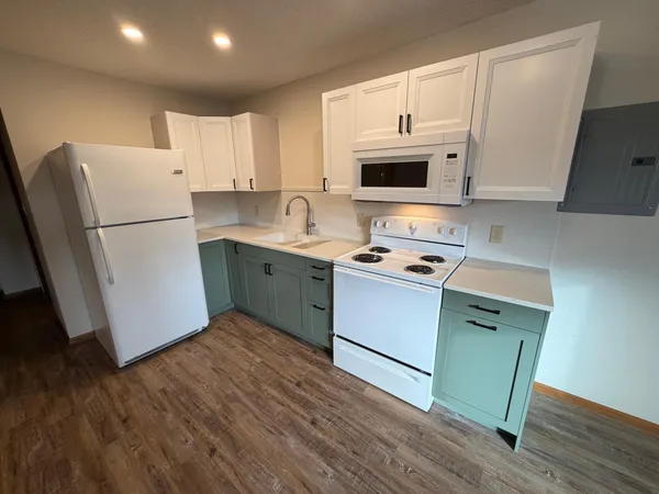 $1,333 | 314 5th Street Southwest, Unit 2BD1BTH, Willmar, MN 56201