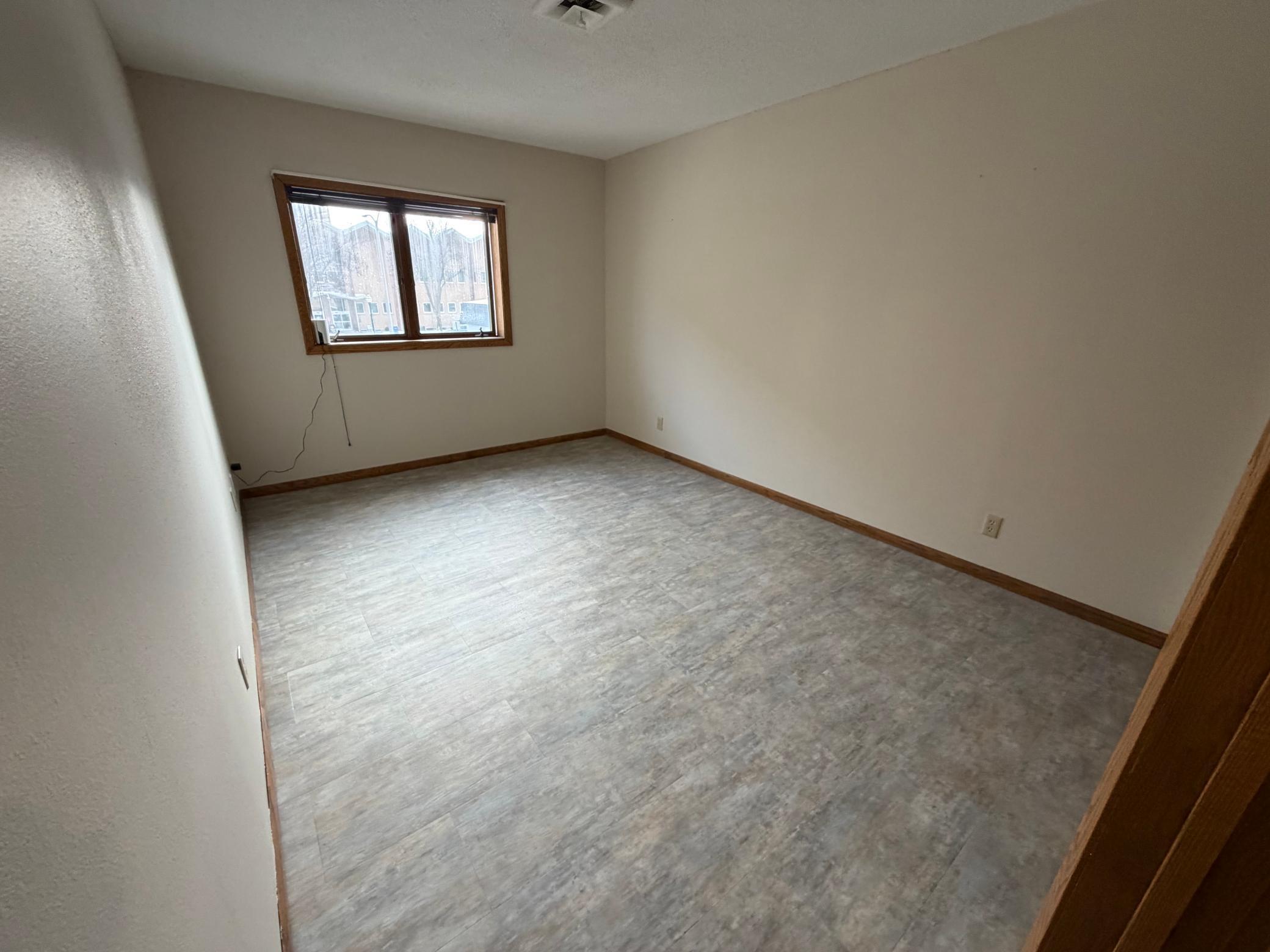 314 5th Street Southwest, Unit 2BD1BTH Willmar, MN 56201 - Photo 15 of 21