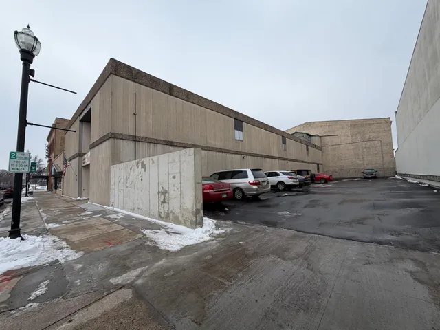 $1,333 | 314 5th Street Southwest, Unit 2BD1BTH, Willmar, MN 56201