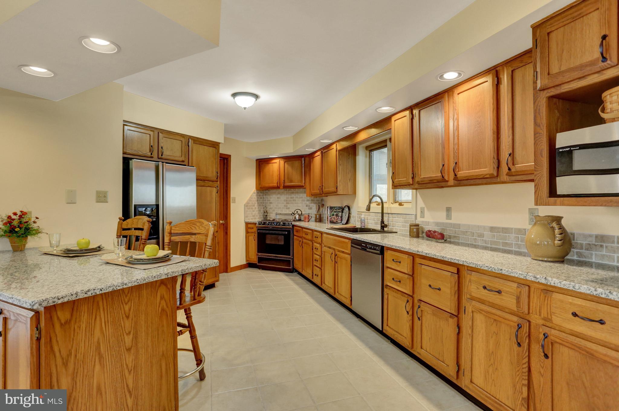 724 Heck Hill Road Lewisberry, PA 17339 - Photo 9 of 36 Gallery Image 9