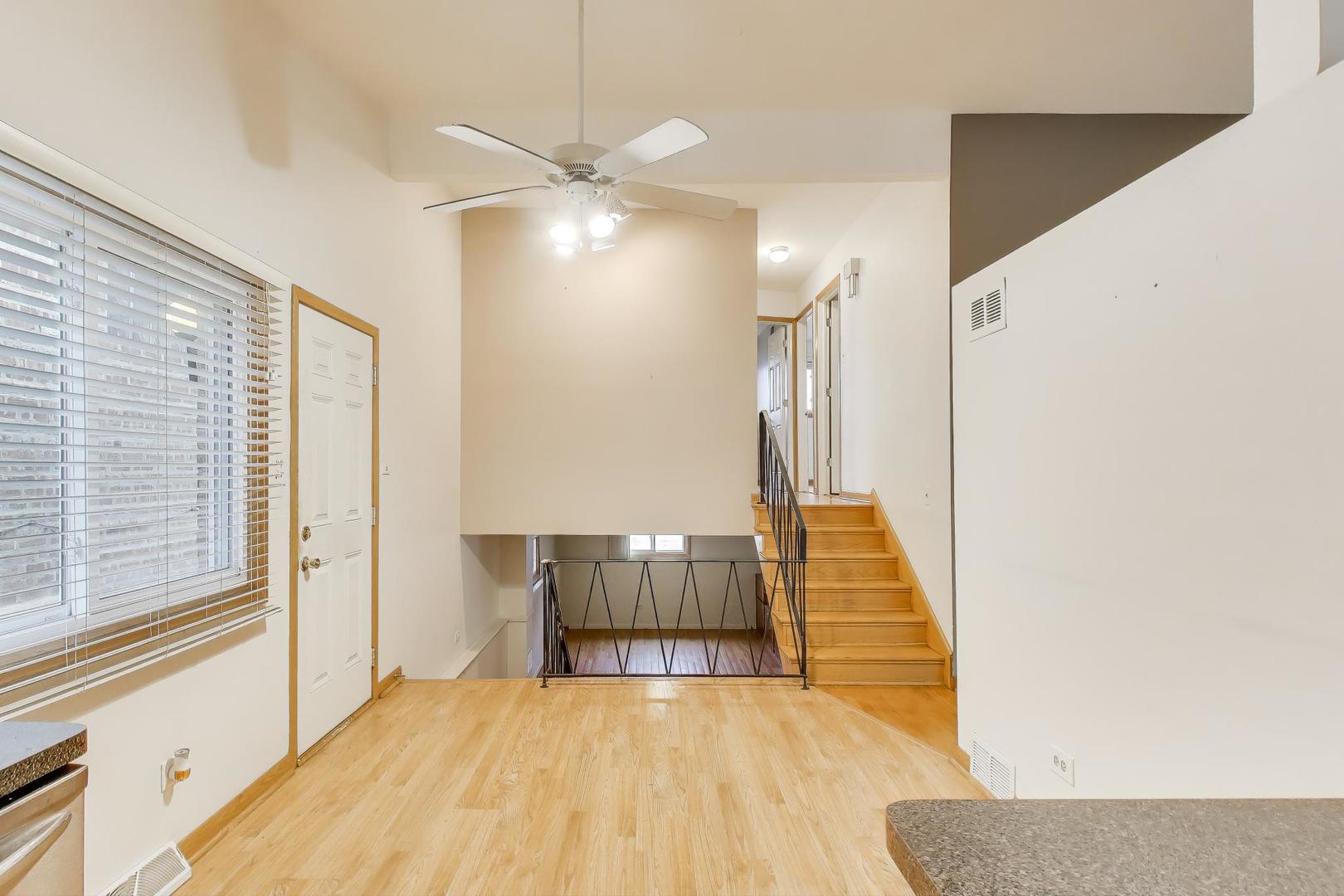 7843 Massasoit Avenue Burbank, IL 60459 - Photo 5 of 28