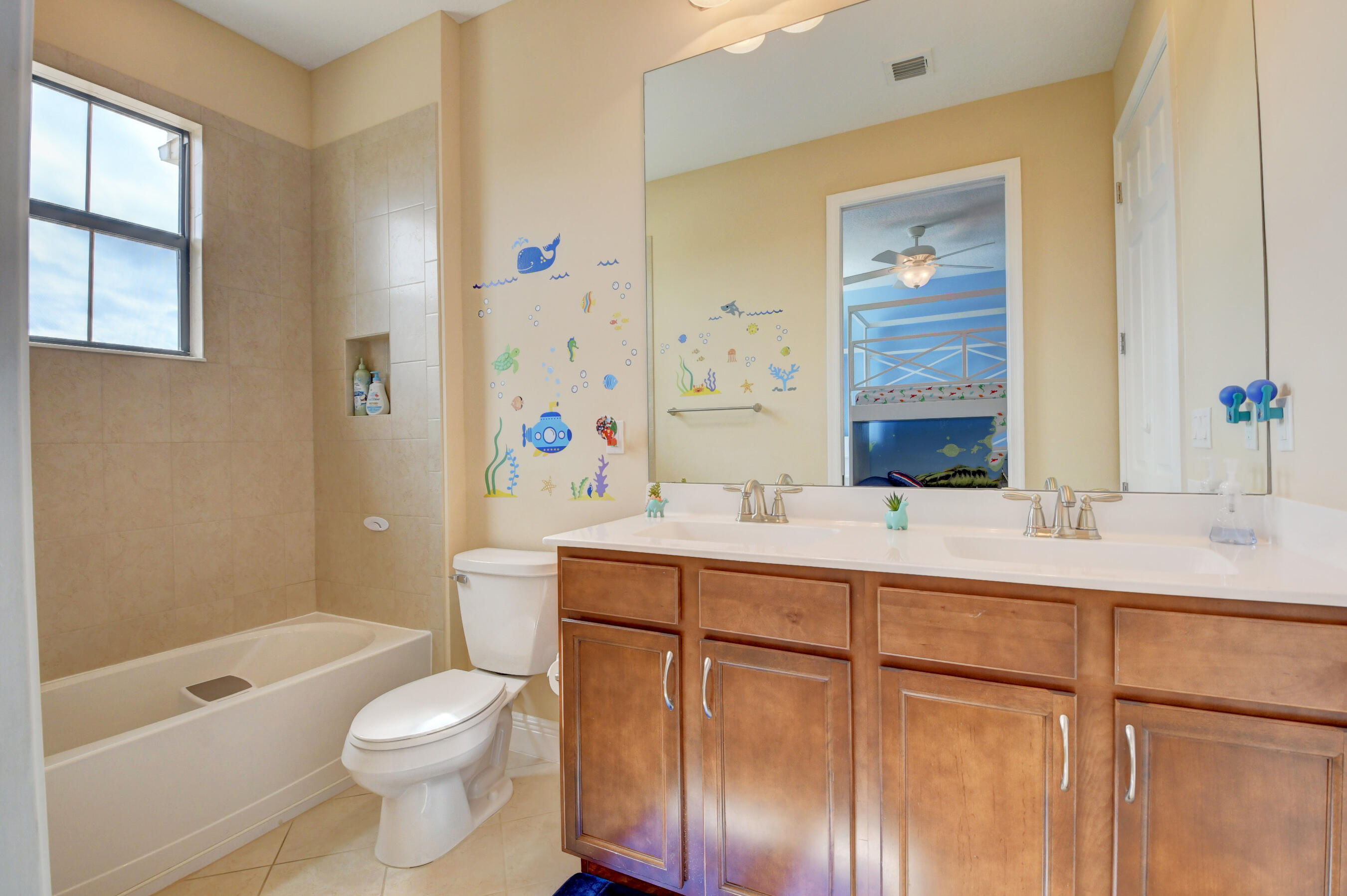 12178 Boca Reserve Lane Boca Raton, FL 33428 - Photo 26 of 34 Bathroom #2