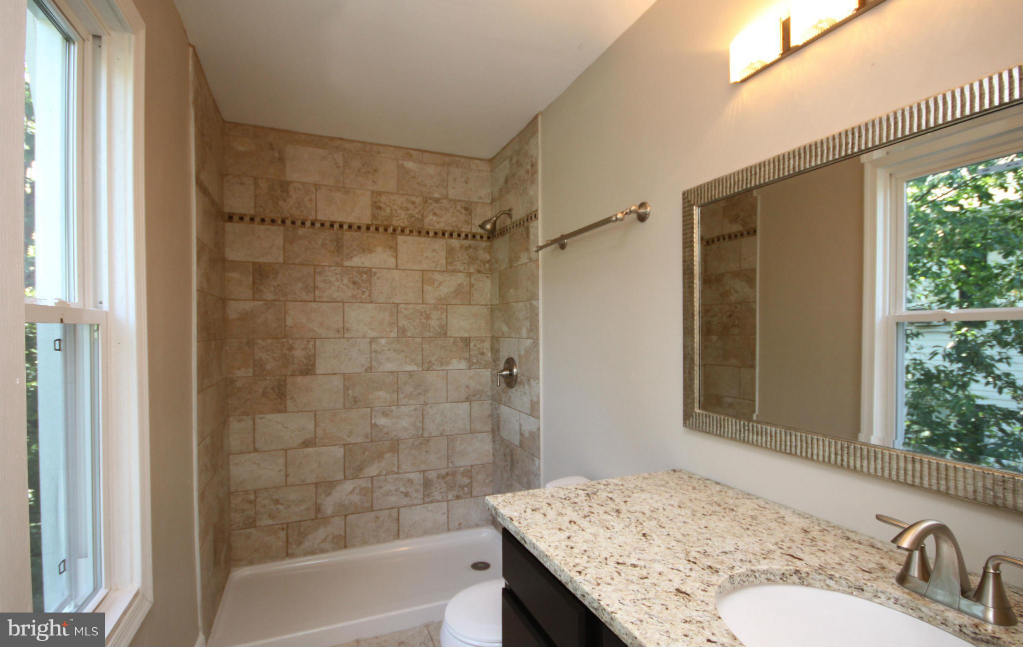 3507 Edgewood Road Baltimore, MD 21215 - Photo 14 of 30 Bath