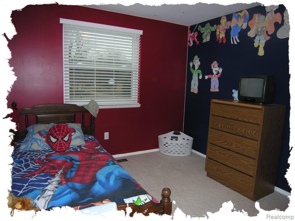 2136 Vernor Road Lapeer, MI 48446 - Photo 10 of 12 bed2.jpg