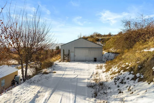 $800,000 | 762 Boyd Loop Road, Manson, WA 98831