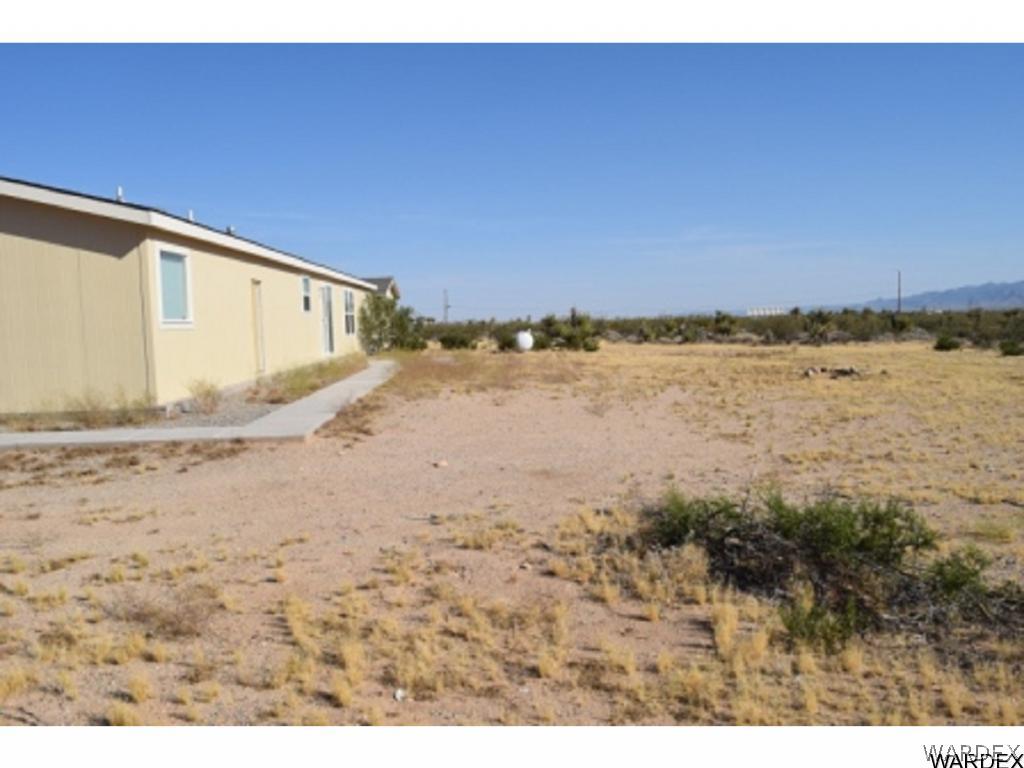 5807 Davis Road Golden Valley, AZ 86413 - Photo 7 of 17