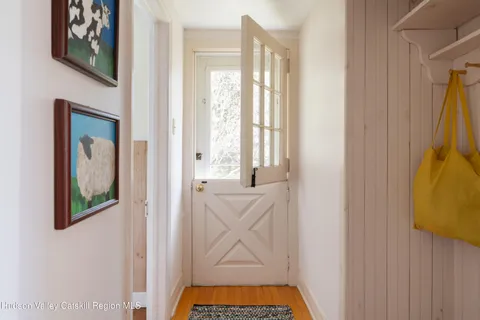 $1,145,000 | 76 Smith Road, Preston Hollow, NY 12469