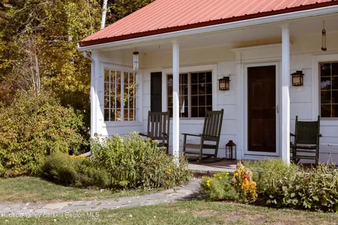 $1,145,000 | 76 Smith Road, Preston Hollow, NY 12469