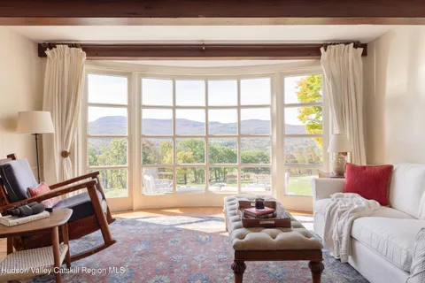 $1,145,000 | 76 Smith Road, Preston Hollow, NY 12469