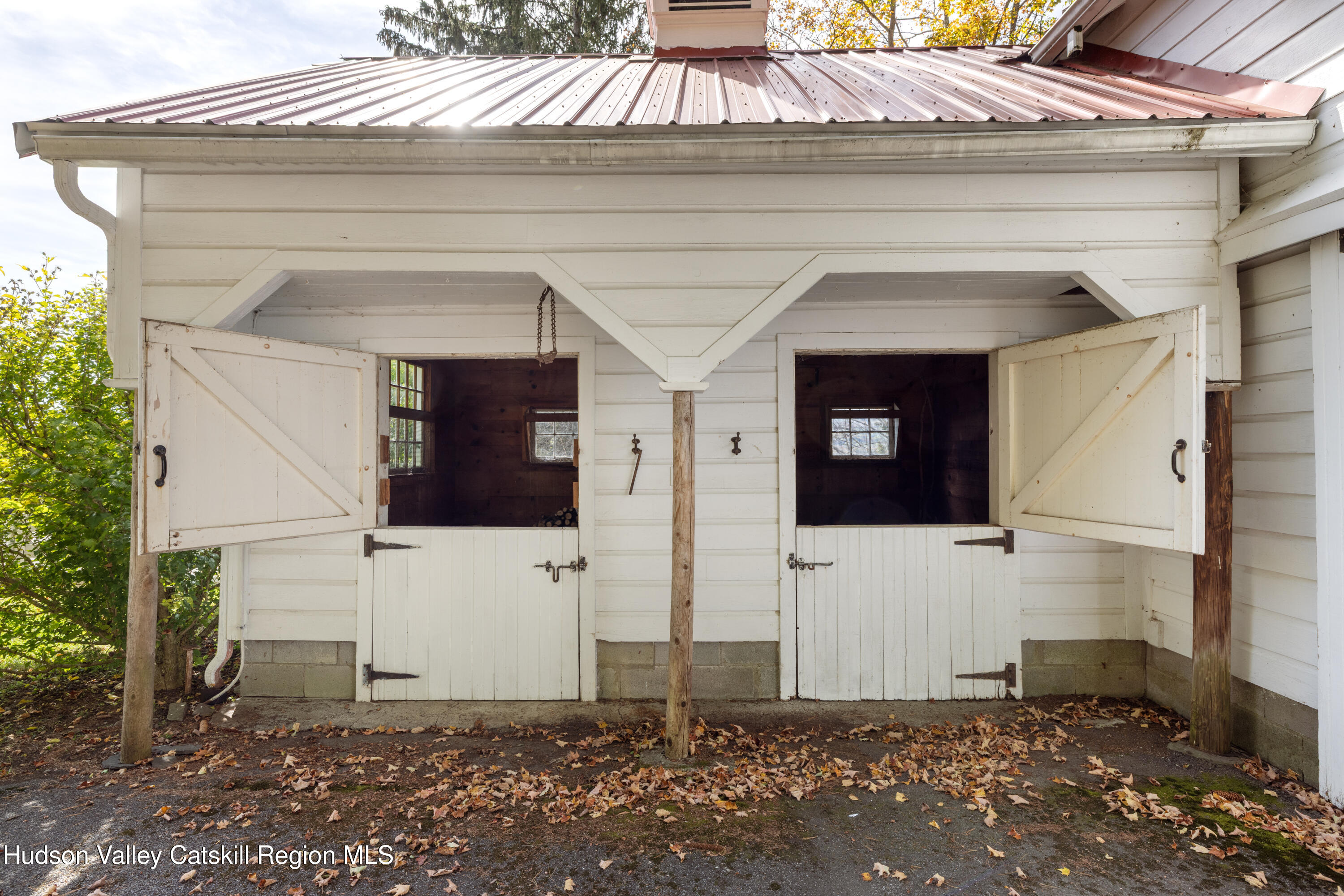 76 Smith Road Preston Hollow, NY 12469 - Photo 34 of 51 a view of a entryway