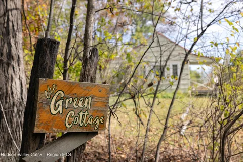 $1,145,000 | 76 Smith Road, Preston Hollow, NY 12469