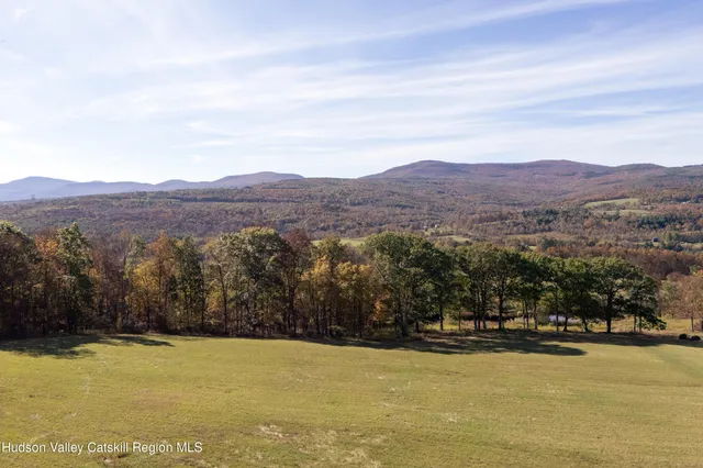 $1,195,000 | 76 Smith Road, Preston Hollow, NY 12469