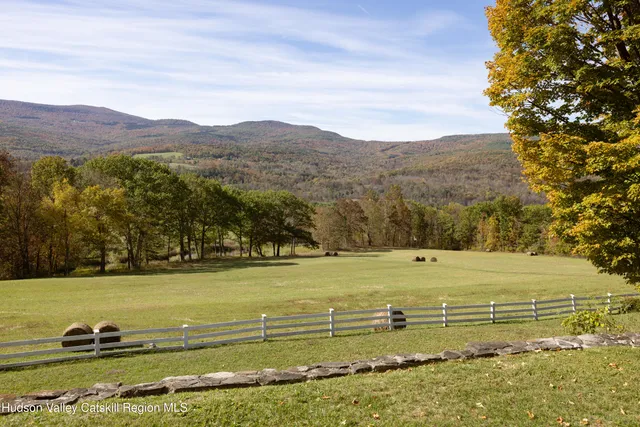 $1,195,000 | 76 Smith Road, Preston Hollow, NY 12469