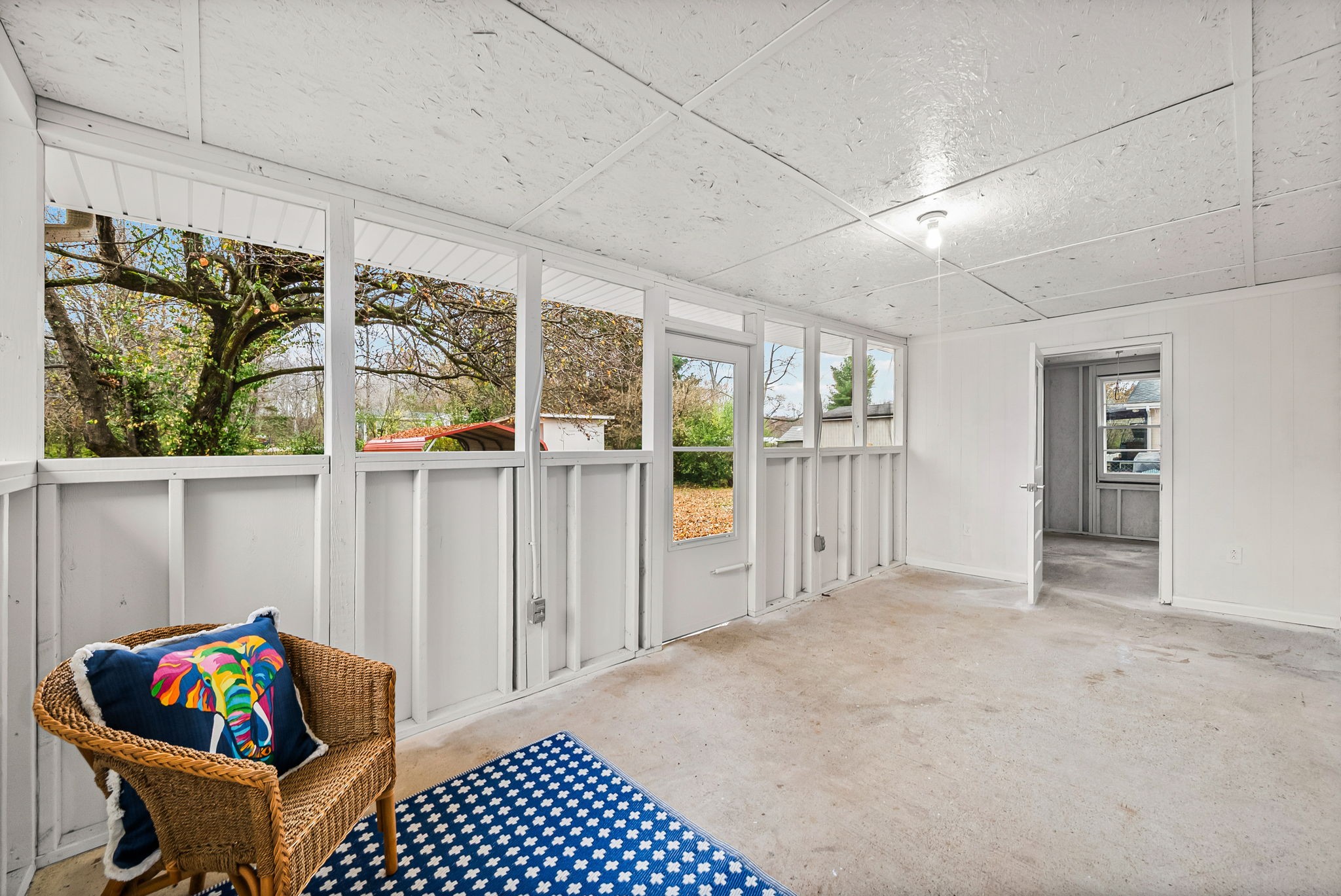 1272 Taylortown Road White Bluff, TN 37187 - Photo 29 of 39 a living room with furniture