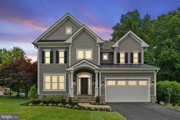 $2,515,275 | 603 Valley Drive Southeast, Vienna, VA 22180