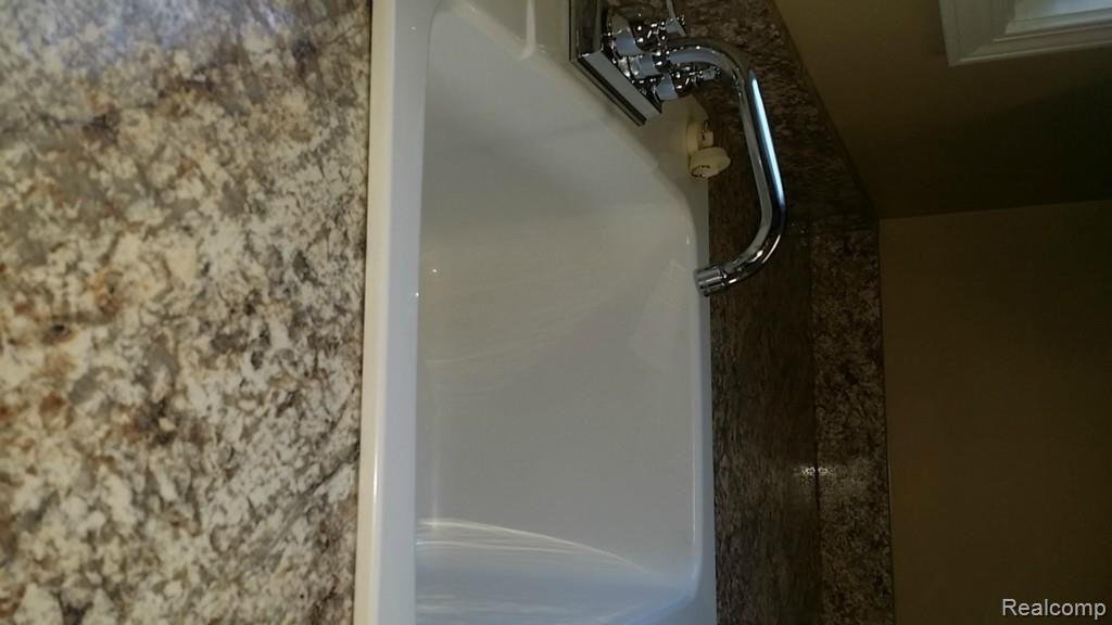 4354 Old Mill Road Pinckney, MI 48169 - Photo 28 of 34 20150324_181612_Old Mill Dr.jpg