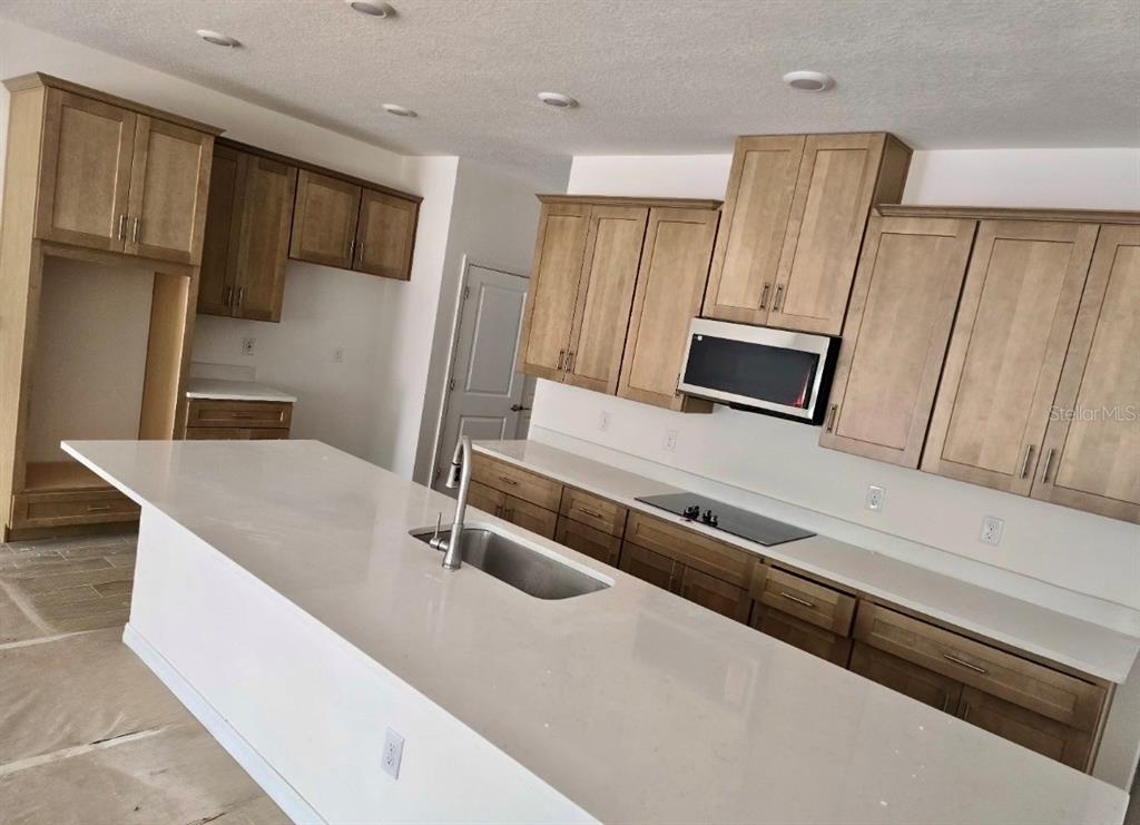 170 Arthur Avenue Edgewater, FL 32141 - Photo 3 of 34