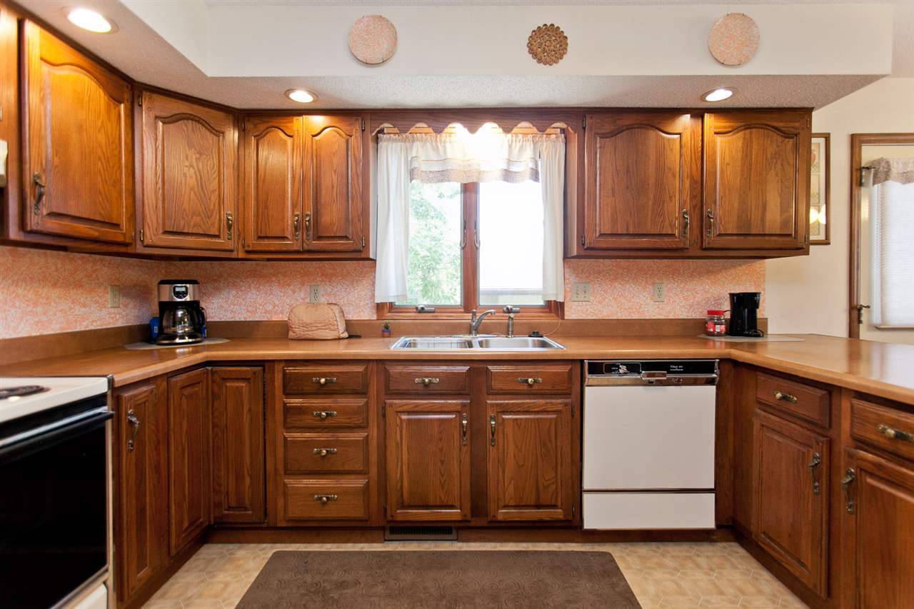 210 Hilltop Road Southwest Swisher, IA 52338 - Photo 15 of 35 Gallery Image 15