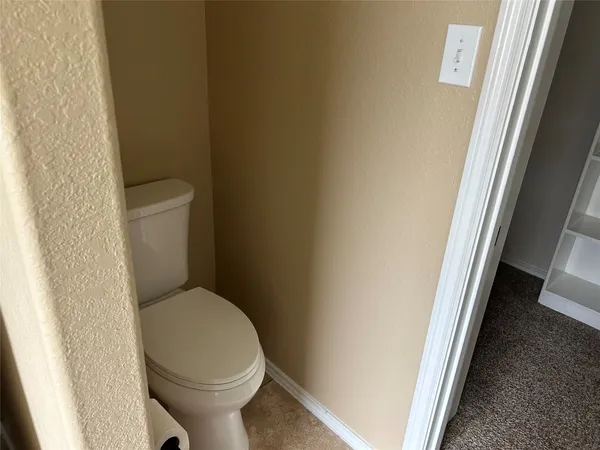 $2,100 | 25111 Country Gate Drive, Tomball, TX 77375