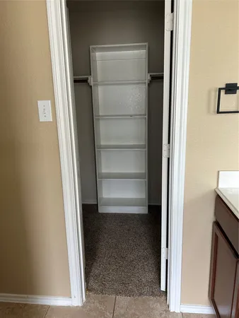 $2,100 | 25111 Country Gate Drive, Tomball, TX 77375