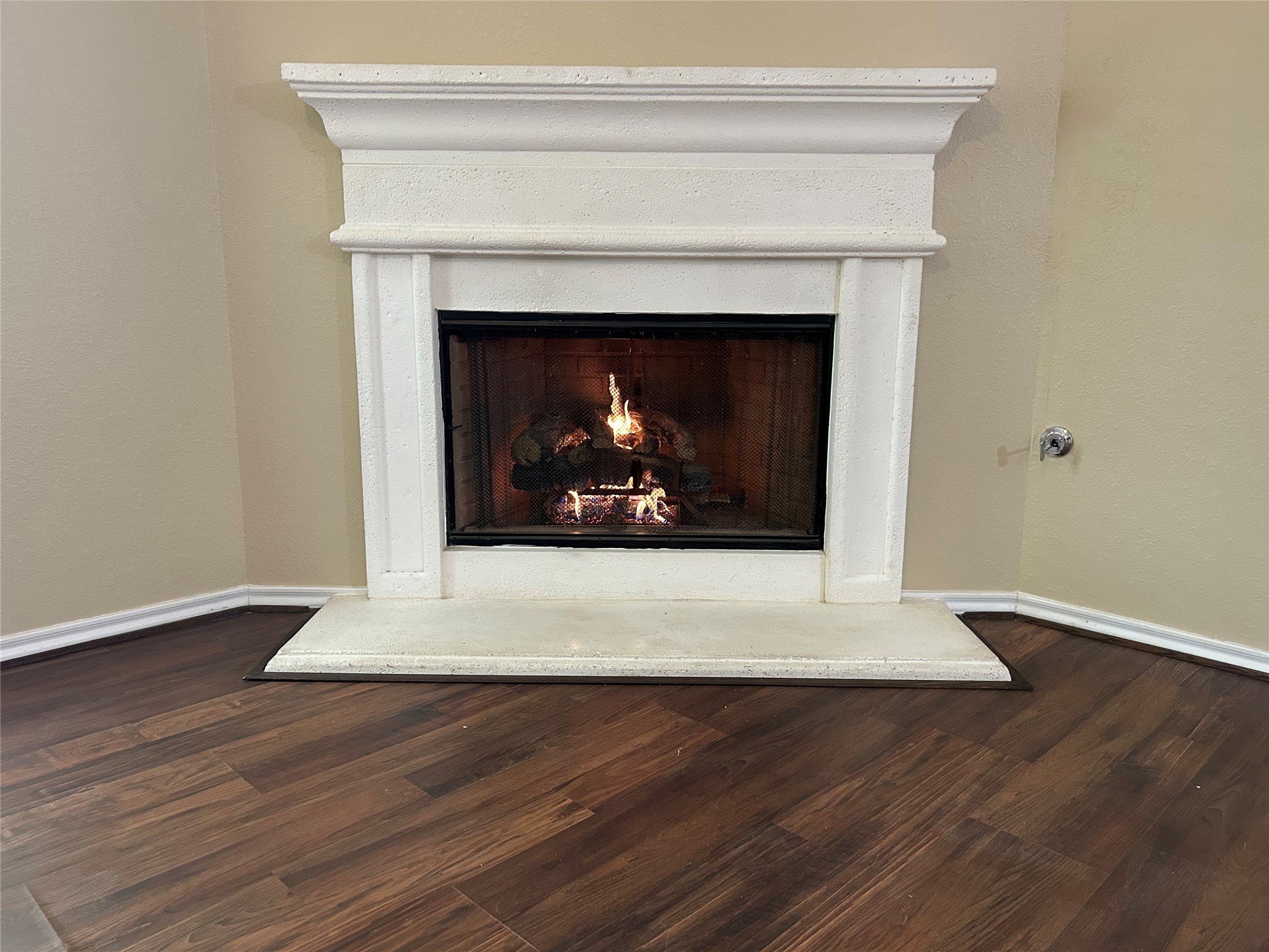 25111 Country Gate Drive Tomball, TX 77375 - Photo 9 of 22 a living room with a fireplace