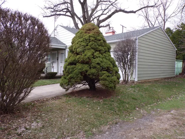 $104,900 | 1340 Fay Drive, Fort Wayne, IN 46807