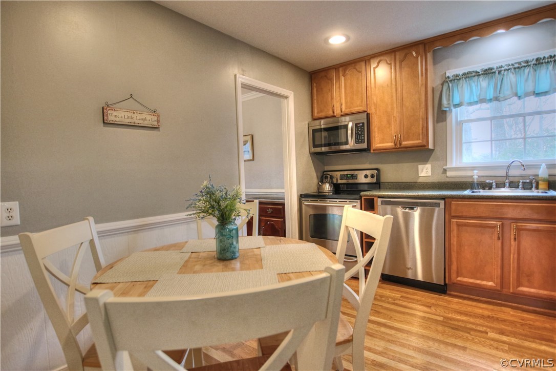 2407 Vollmer Road Henrico, VA 23229 - Photo 5 of 47 Gallery Image 5