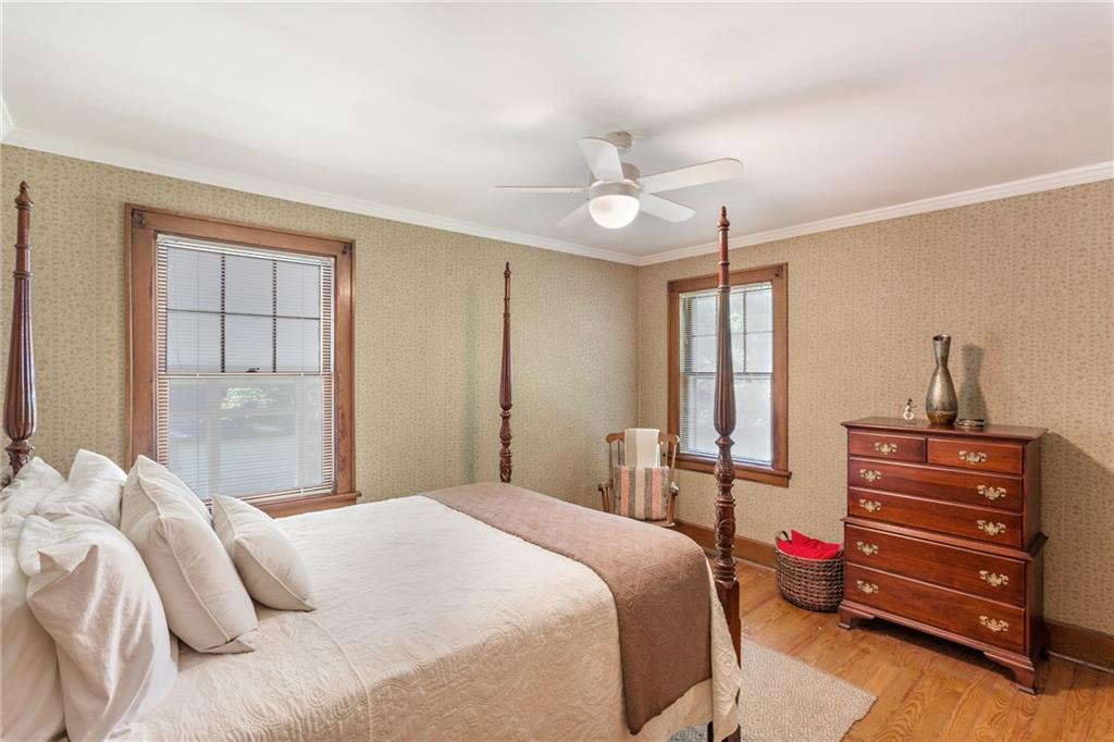 1555 Fox Chapel Road Pittsburgh, PA 15238 - Photo 12 of 25 Gallery Image 12