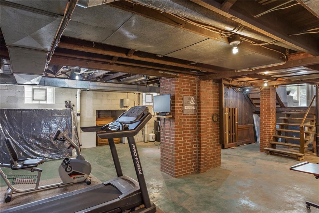 1555 Fox Chapel Road Pittsburgh, PA 15238 - Photo 21 of 25 Gallery Image 21