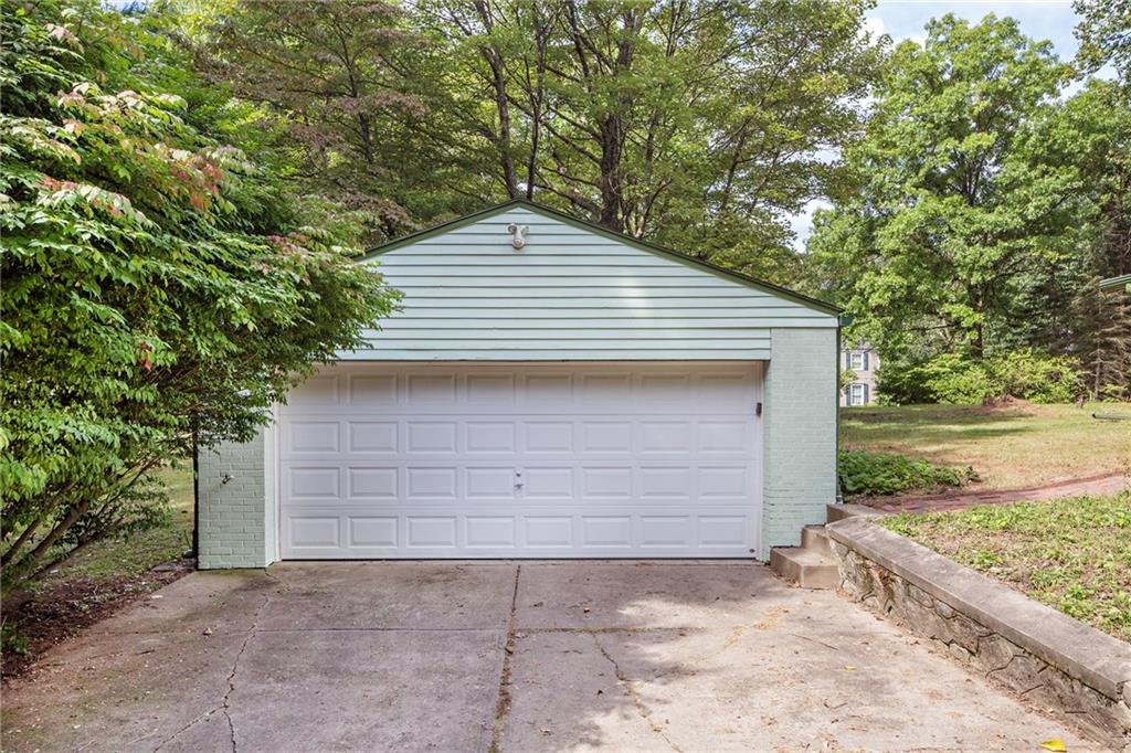 1555 Fox Chapel Road Pittsburgh, PA 15238 - Photo 23 of 25 Gallery Image 23