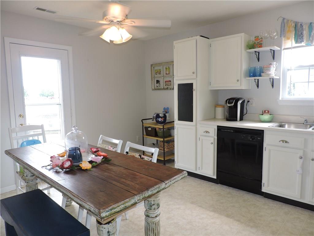 907 Comb Run Lane Avon, IN 46123 - Photo 4 of 14 Gallery Image 4
