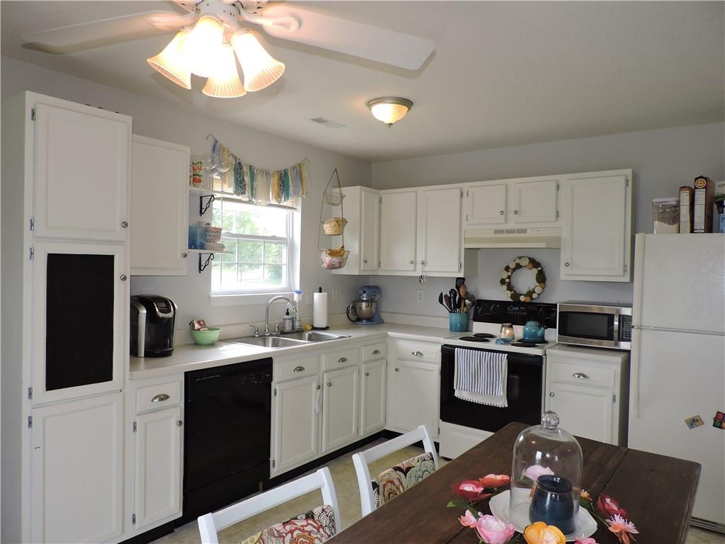 907 Comb Run Lane Avon, IN 46123 - Photo 5 of 14 Gallery Image 5