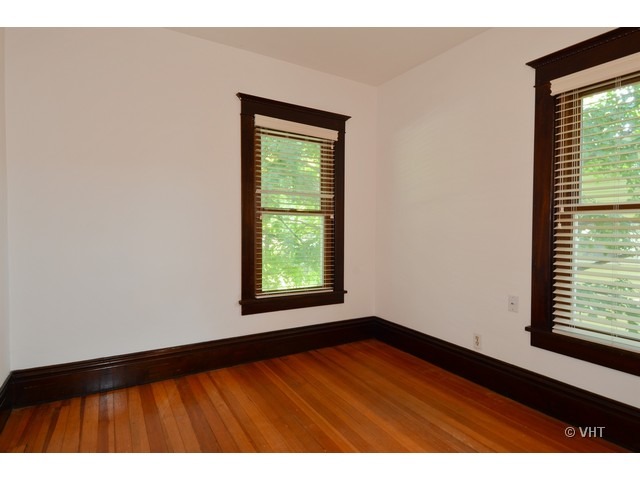 125 Chicago Road Oswego, IL 60543 - Photo 12 of 16