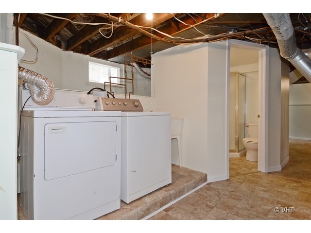 125 Chicago Road Oswego, IL 60543 - Photo 15 of 16