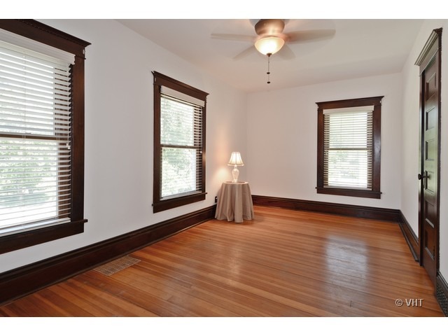 125 Chicago Road Oswego, IL 60543 - Photo 10 of 16