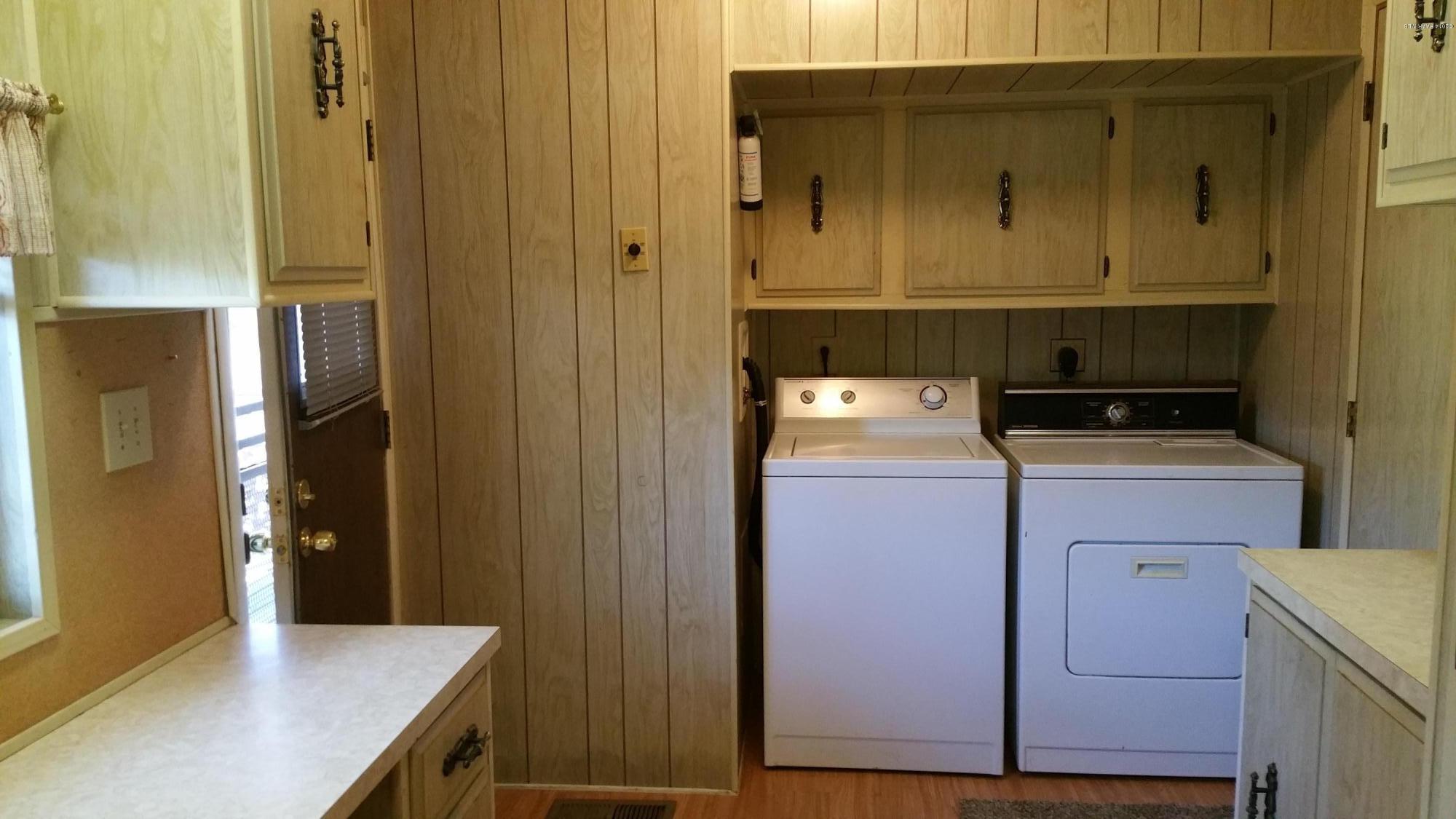 10255 East Durham Road, Unit PCC Dewey, AZ 86327 - Photo 8 of 20 Huge Laundry with Desk and Pantry 10255