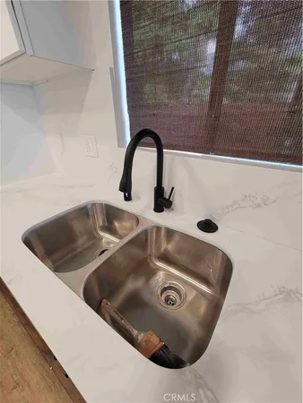 a close view of sink and tap