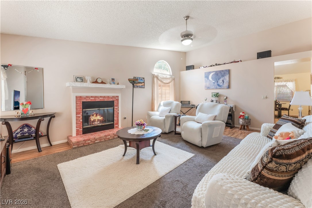 9105 Cypress Point Road Las Vegas, NV 89117 - Photo 7 of 36