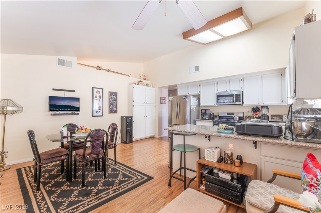 9105 Cypress Point Road Las Vegas, NV 89117 - Photo 10 of 36