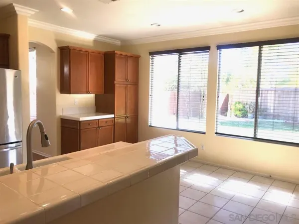 $4,900 | 12673 Via Las Lenas, San Diego, CA 92129