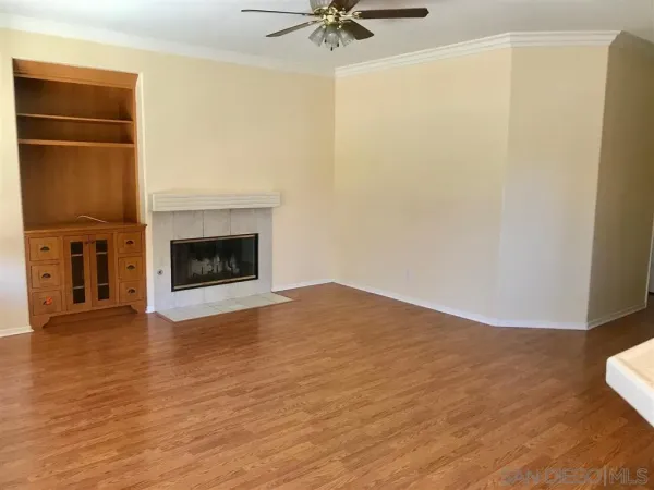 $4,900 | 12673 Via Las Lenas, San Diego, CA 92129