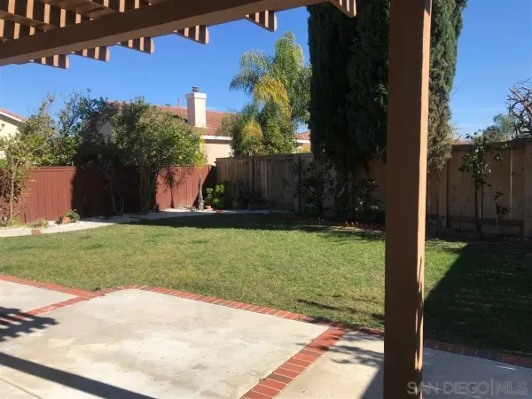 $4,900 | 12673 Via Las Lenas, San Diego, CA 92129