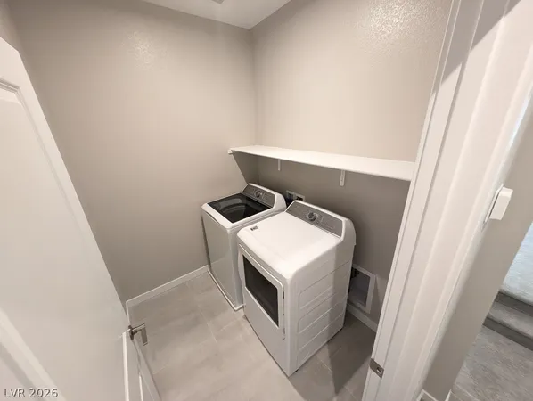 $2,400 | 11922 Angle Clf Avenue, Las Vegas, NV 89138