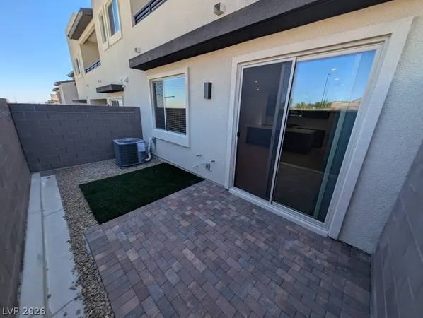 $2,400 | 11922 Angle Clf Avenue, Las Vegas, NV 89138