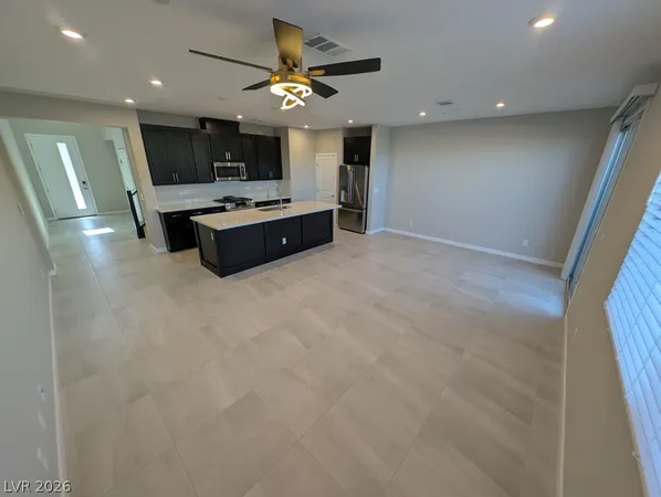 $2,400 | 11922 Angle Clf Avenue, Las Vegas, NV 89138