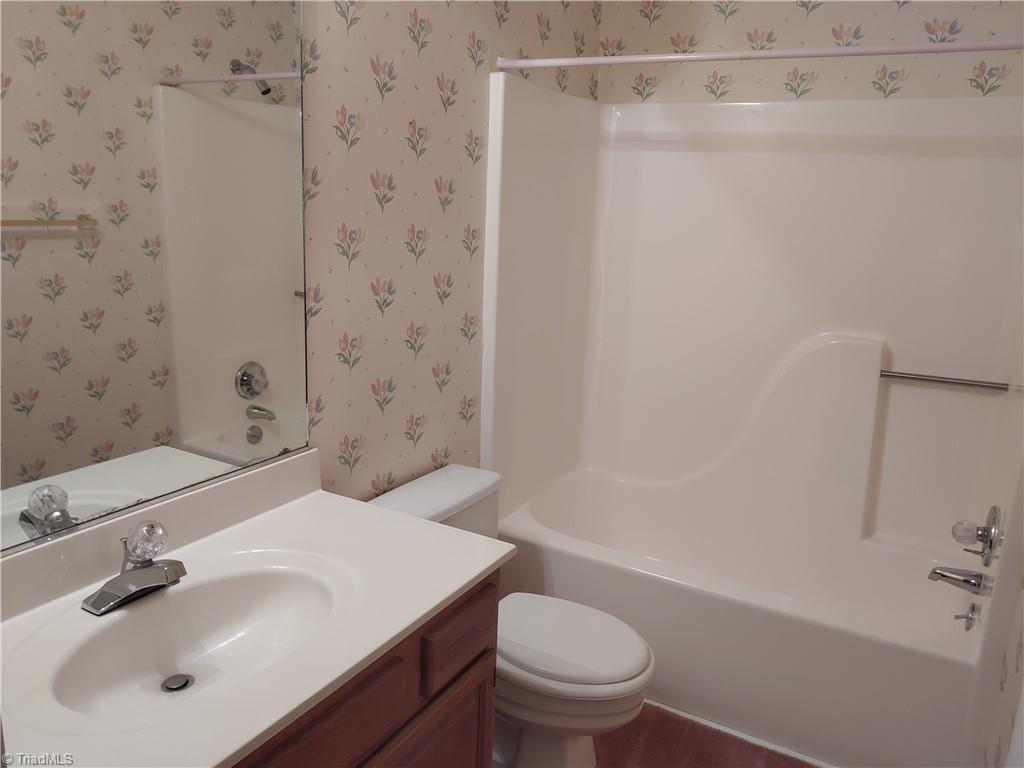 1714 Ternberry Road High Point, NC 27262 - Photo 14 of 17 Gallery Image 14