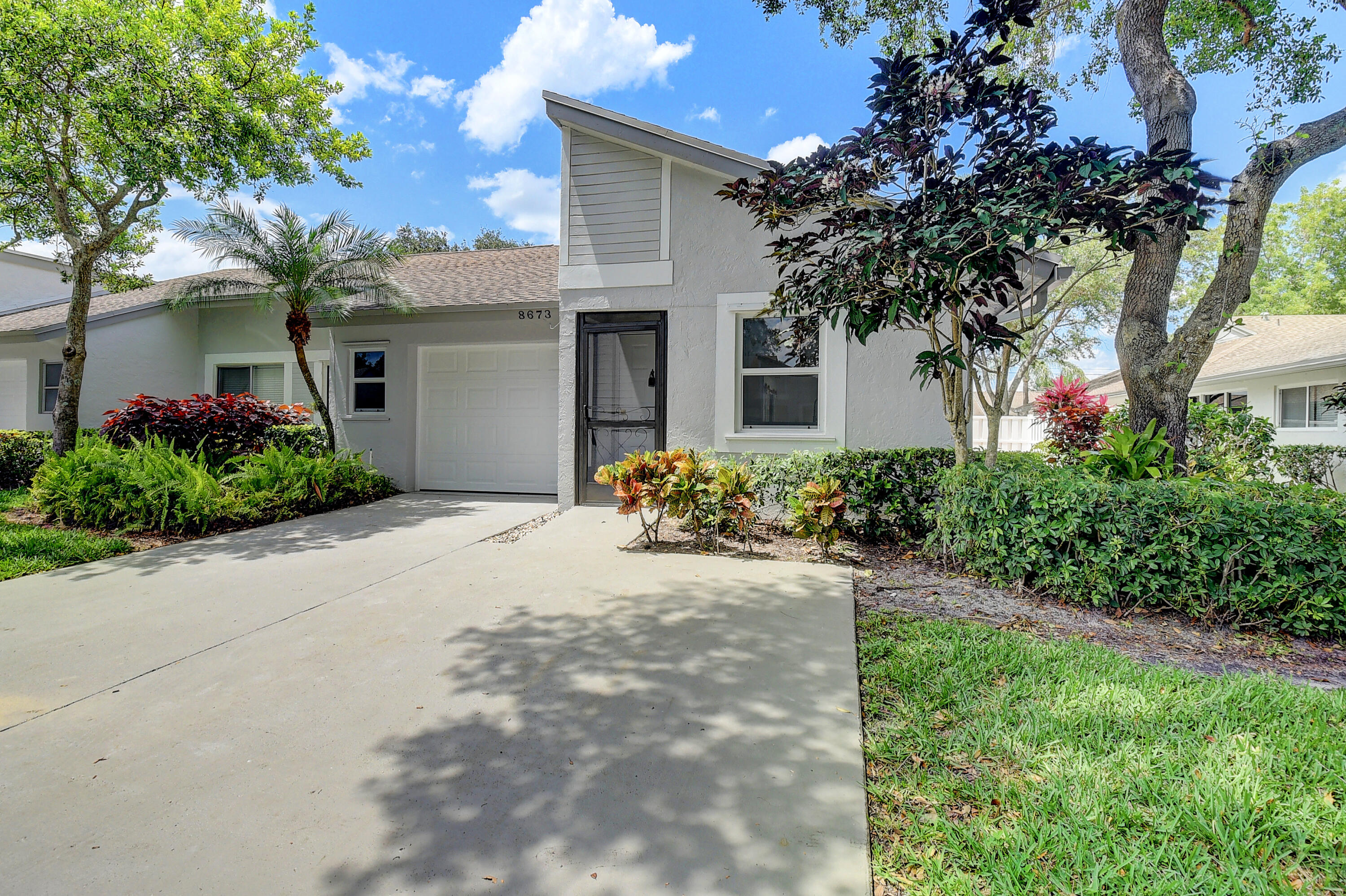 8673 Jasmine Way Boca Raton, FL 33496 - Photo 3 of 38 DSC_4246_47_48_49_50