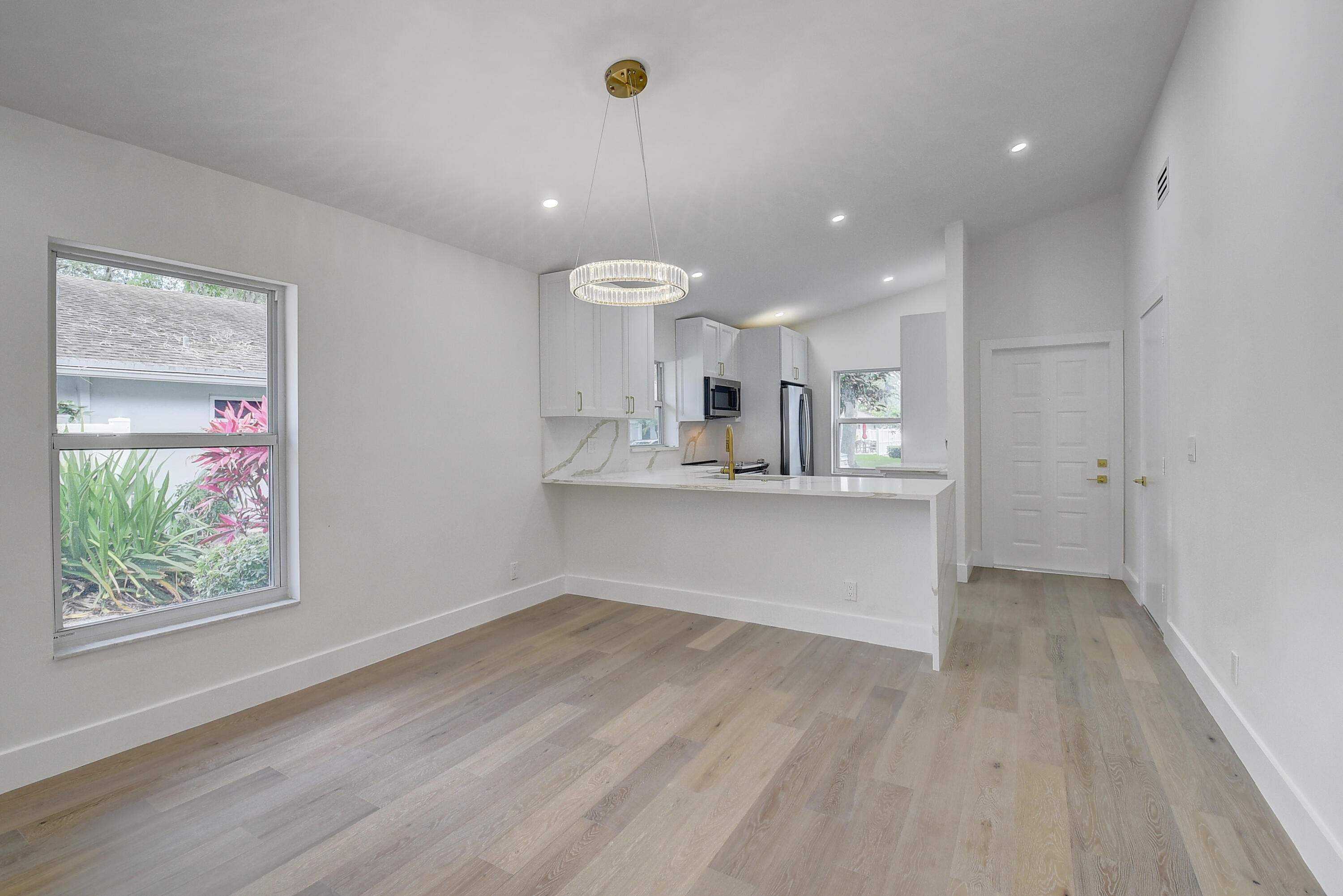 8673 Jasmine Way Boca Raton, FL 33496 - Photo 5 of 38 DSC_4256_57_58_59_60