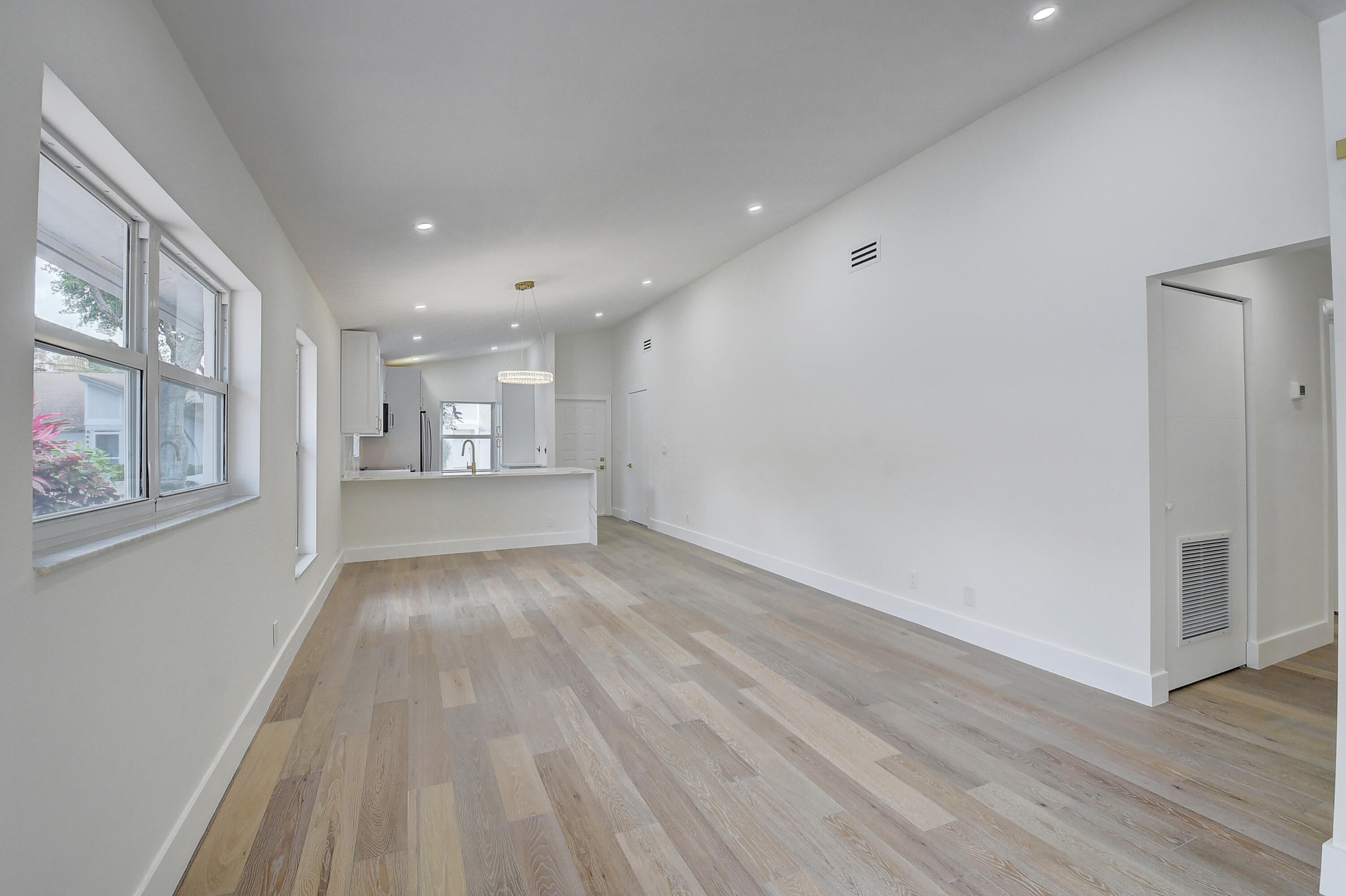 8673 Jasmine Way Boca Raton, FL 33496 - Photo 10 of 38 DSC_4281_2_3_4_5